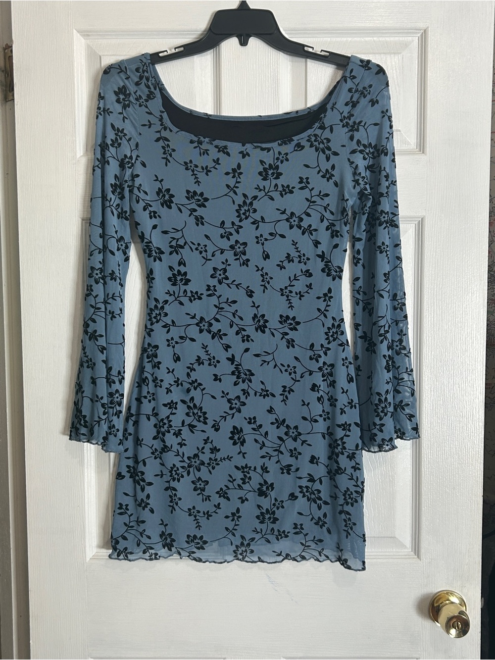 Blue Floral Long-Sleeve Scoop Neck Dress